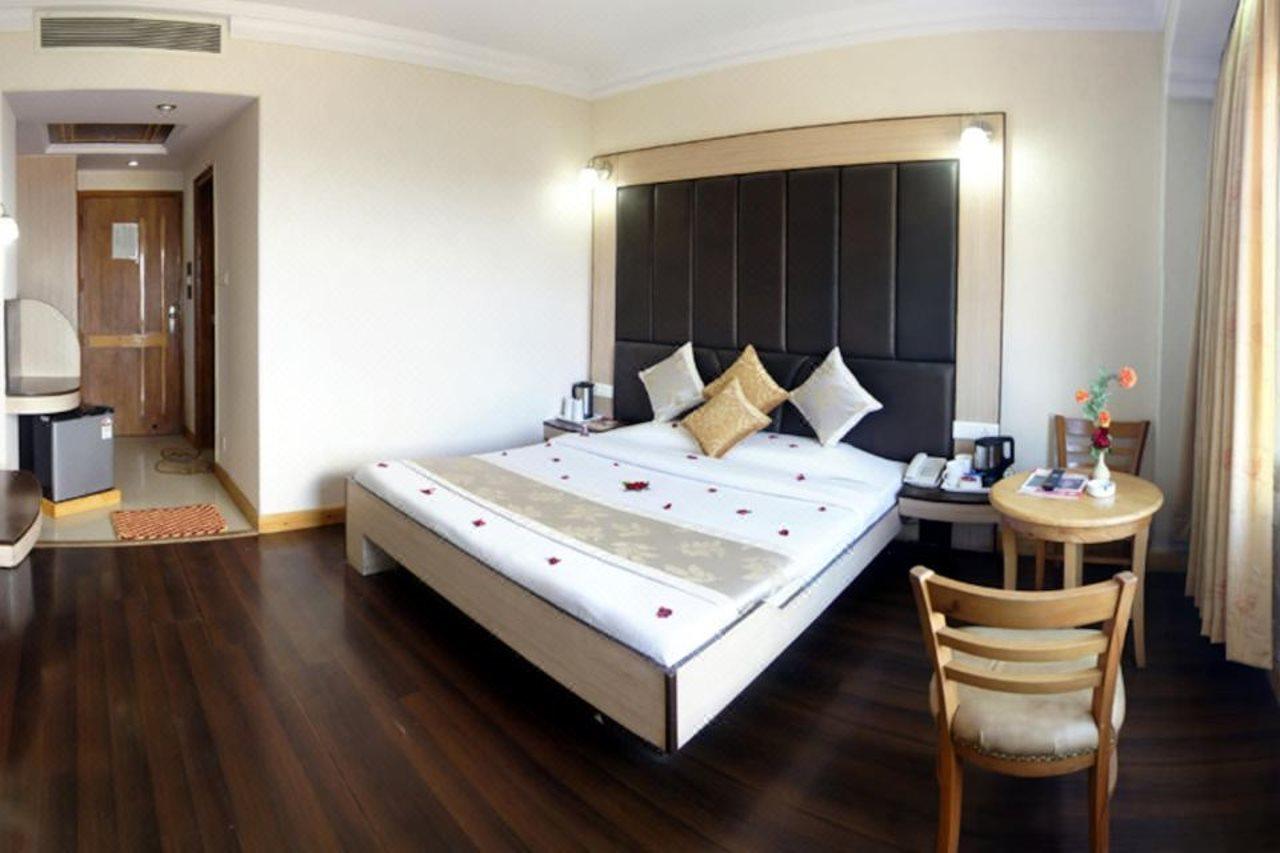 Hotel Landmark Shimla Ngoại thất bức ảnh